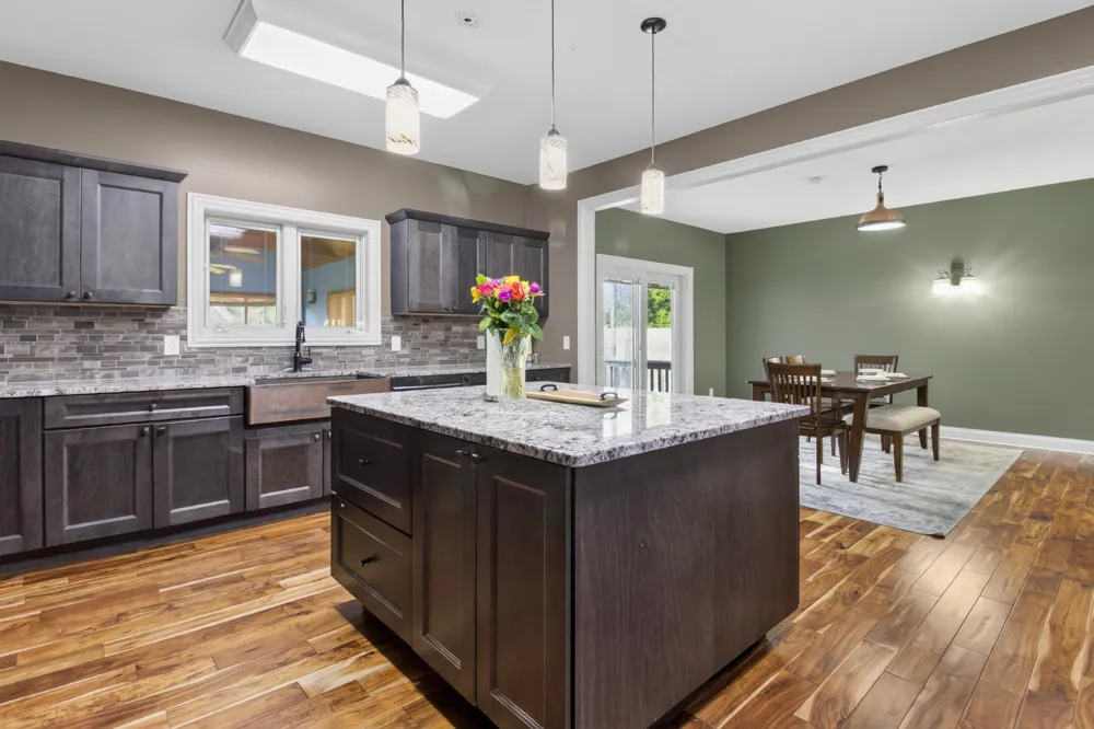 278 755 W Hobart, IN 46342