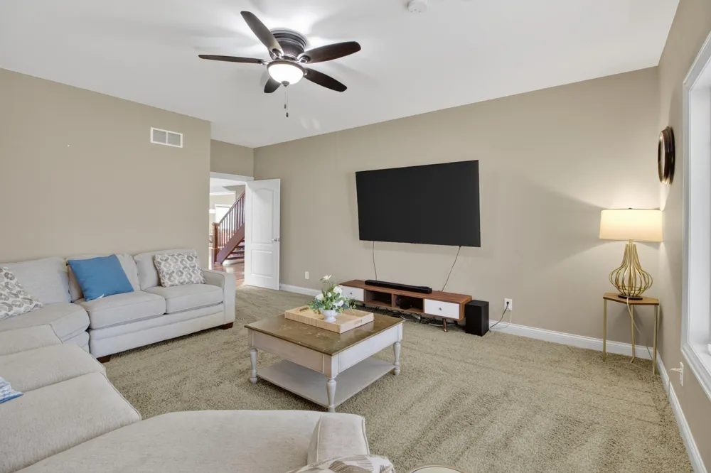 278 755 W Hobart, IN 46342