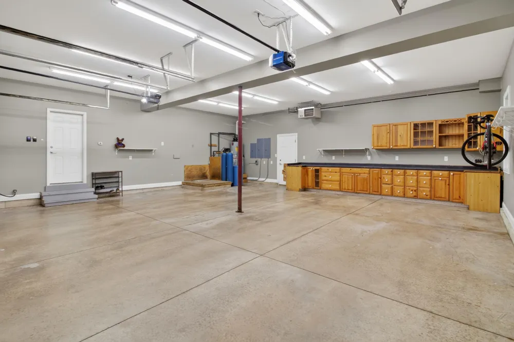 278 755 W Hobart, IN 46342