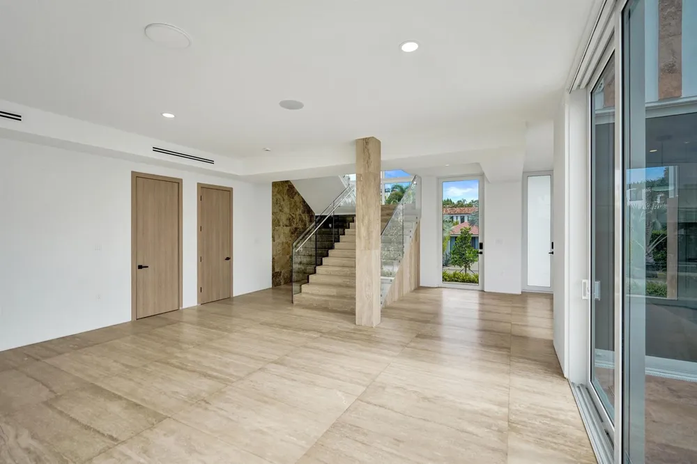 824 W Marbella Lane Lantana, FL 33462