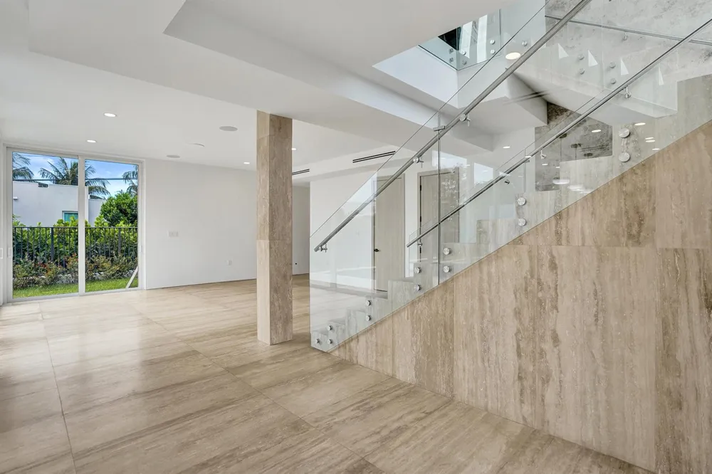 824 W Marbella Lane Lantana, FL 33462