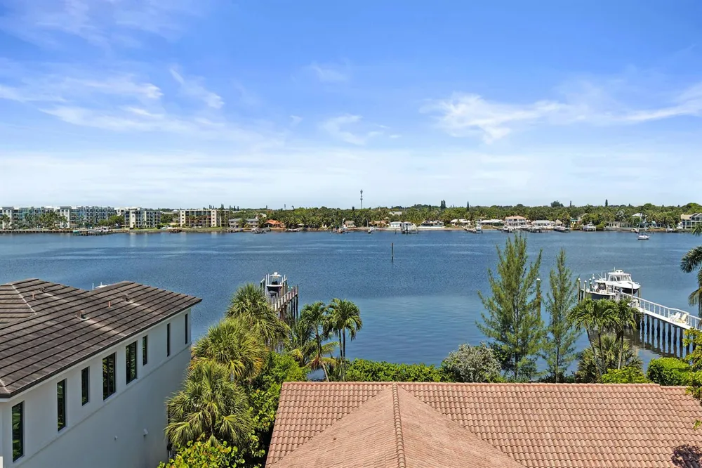 824 W Marbella Lane Lantana, FL 33462