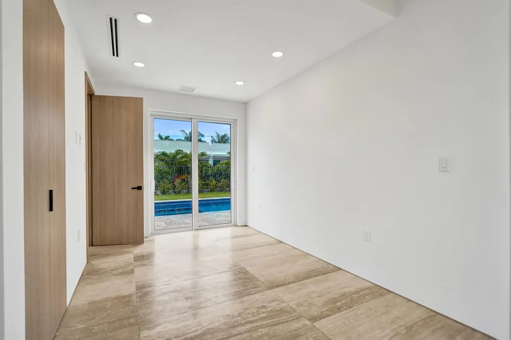 824 W Marbella Lane Lantana, FL 33462