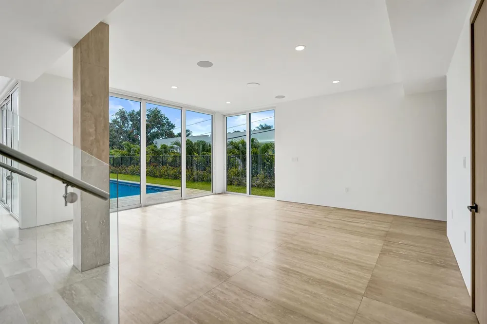 824 W Marbella Lane Lantana, FL 33462