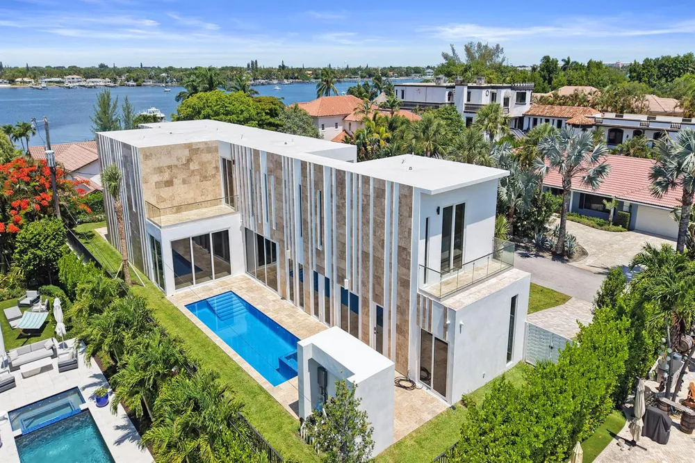 824 W Marbella Lane Lantana, FL 33462