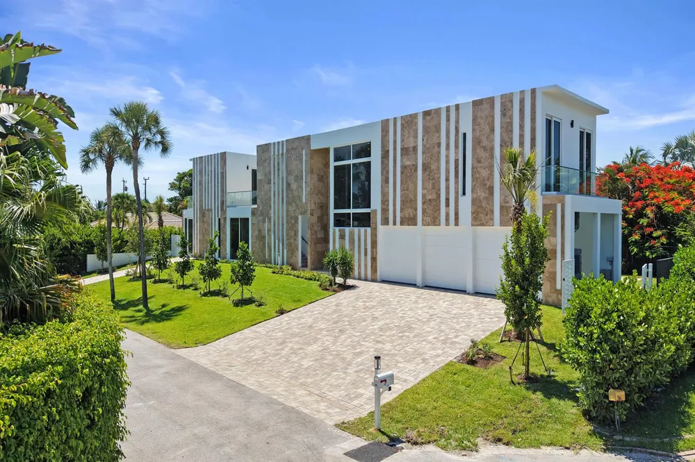 824 W Marbella Lane Lantana, FL 33462