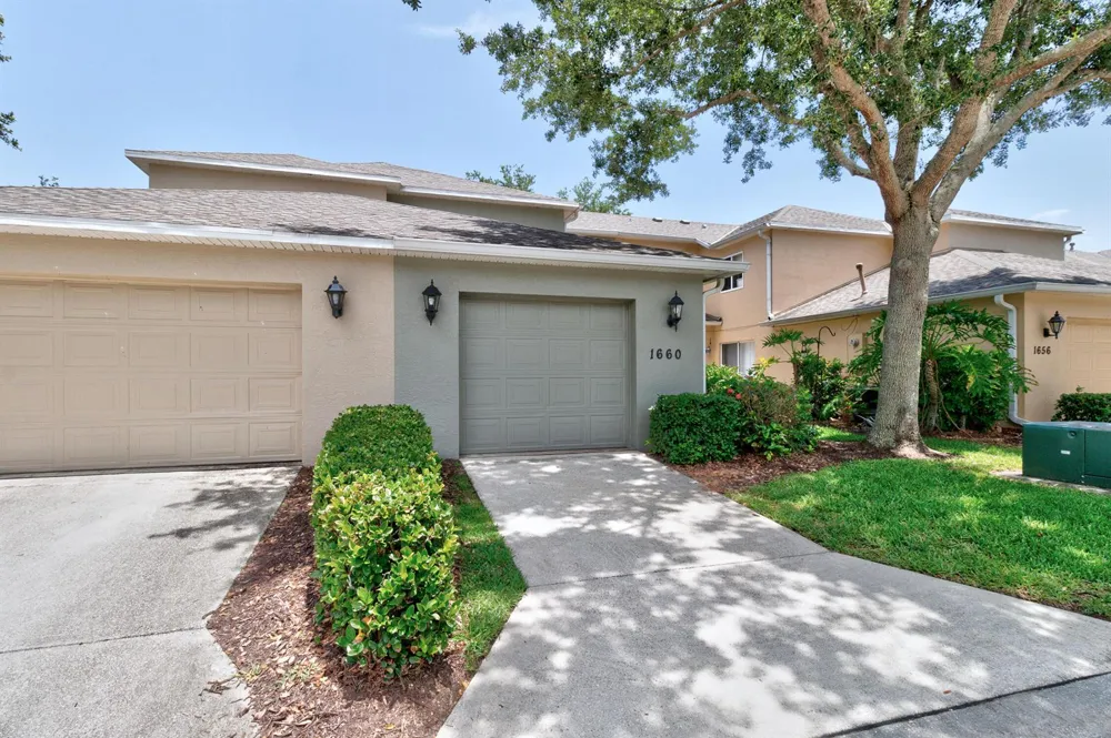 1660 Pointe W Way Vero Beach, FL 32966