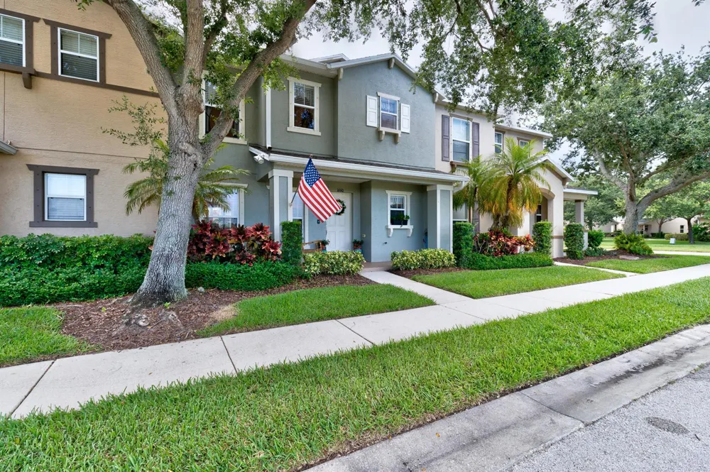 1660 Pointe W Way Vero Beach, FL 32966