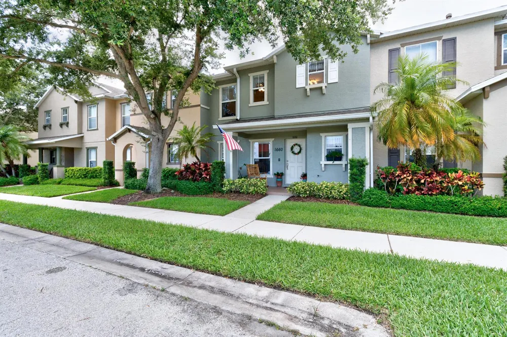 1660 Pointe W Way Vero Beach, FL 32966