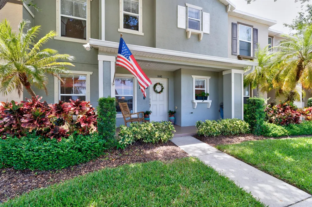 1660 Pointe W Way Vero Beach, FL 32966