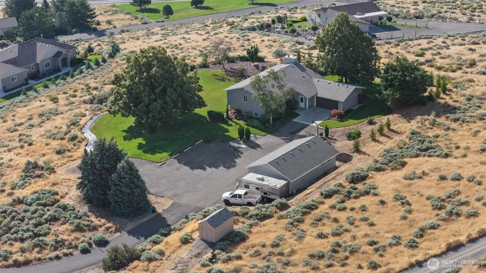 703 S 48th Avenue West Richland, WA 99353