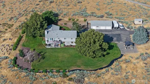 703 S 48th Avenue