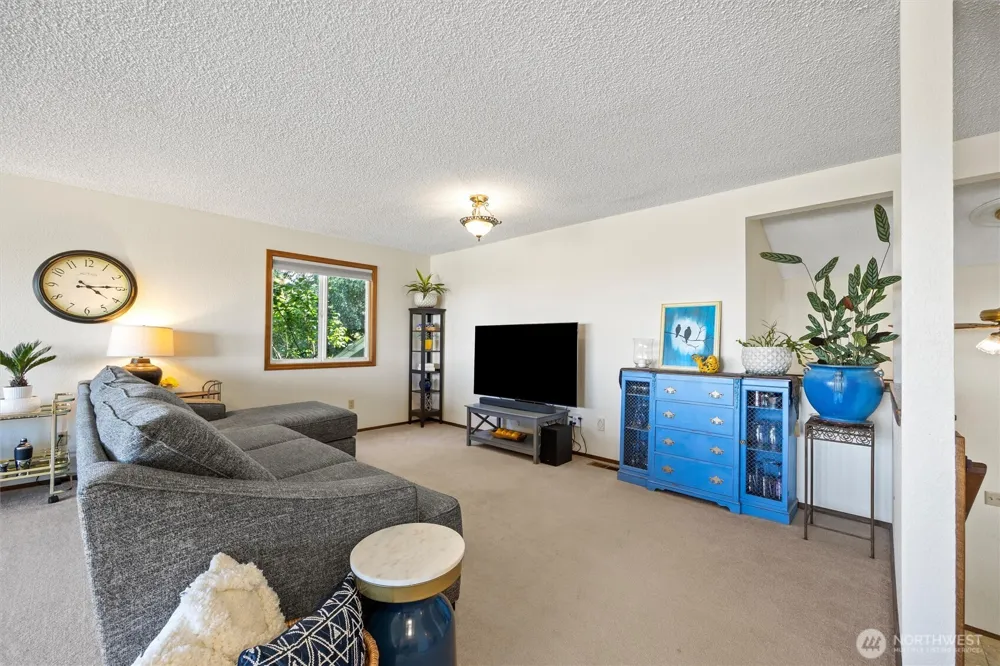 703 S 48th Avenue West Richland, WA 99353