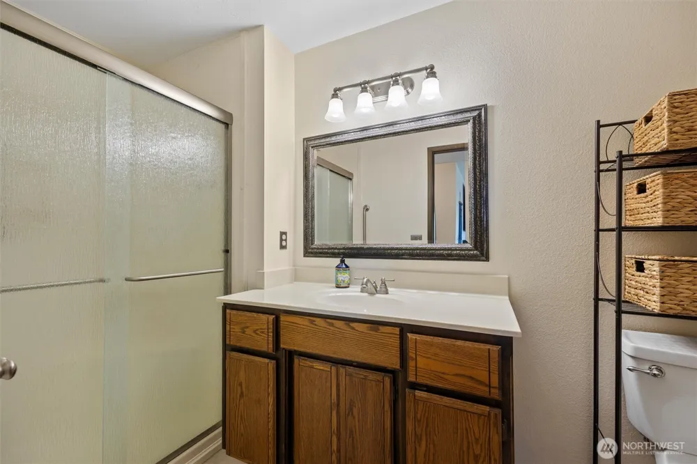 703 S 48th Avenue West Richland, WA 99353