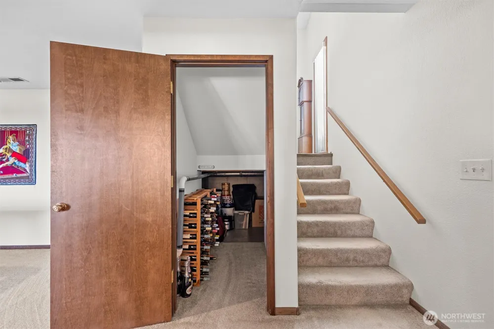 703 S 48th Avenue West Richland, WA 99353