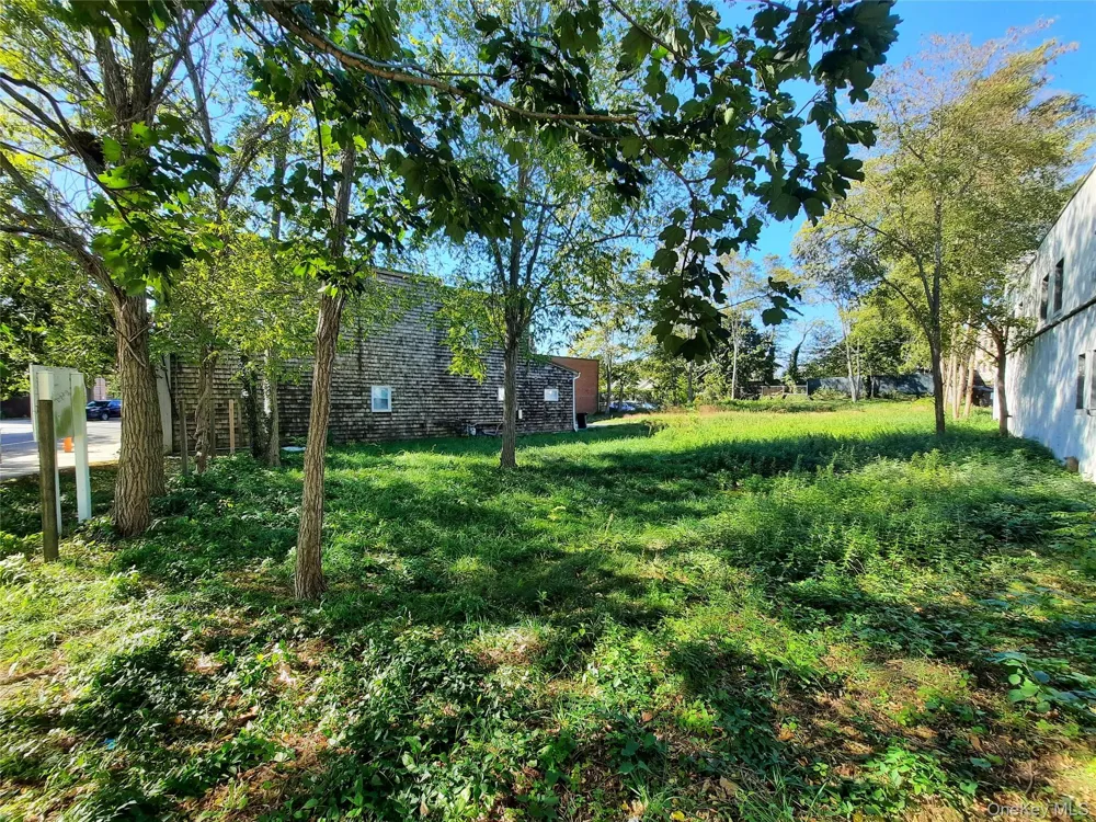 226 W Main Street Riverhead, NY 11901