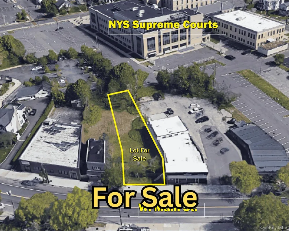 226 W Main Street Riverhead, NY 11901