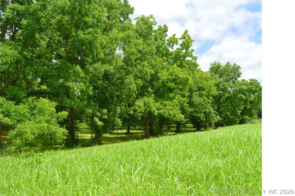 64 S Highway 109 Hugo, OK 74743