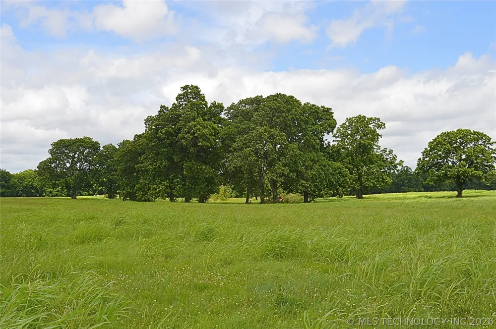 64 S Highway 109 Hugo, OK 74743