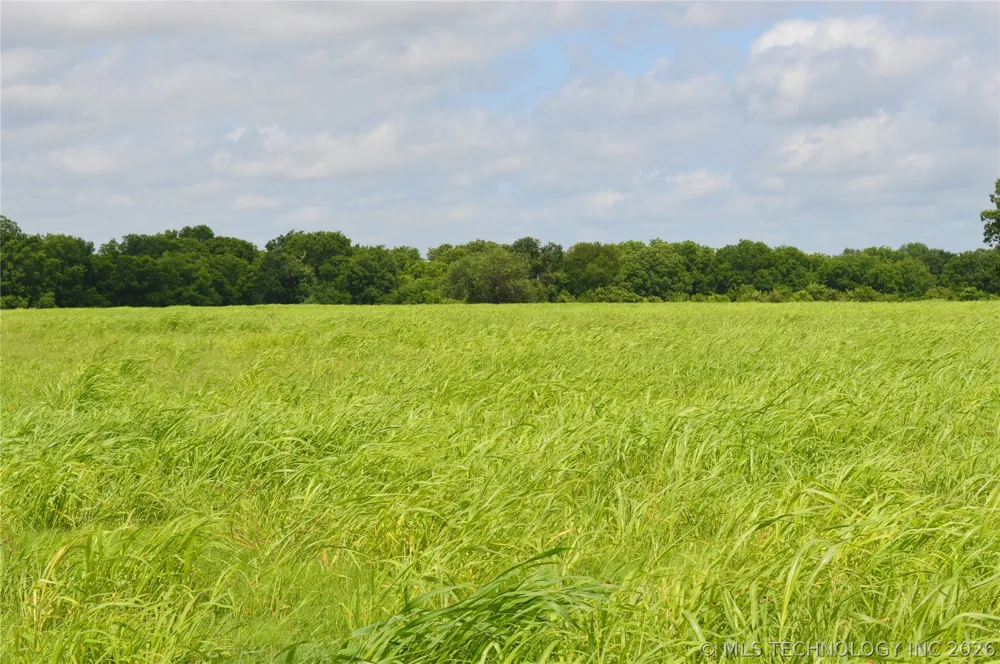 64 S Highway 109 Hugo, OK 74743