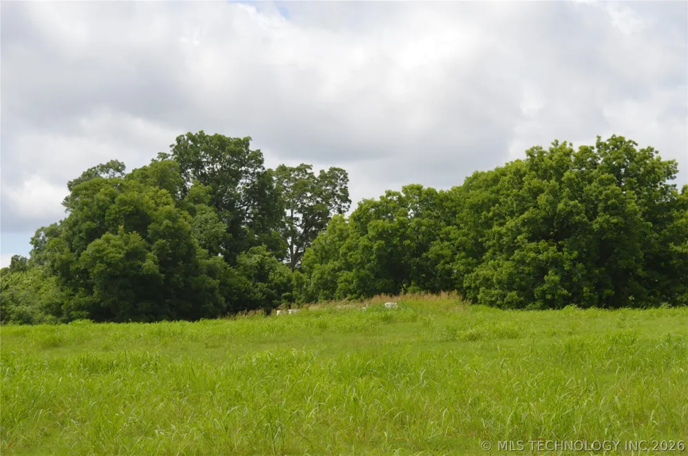 64 S Highway 109 Hugo, OK 74743