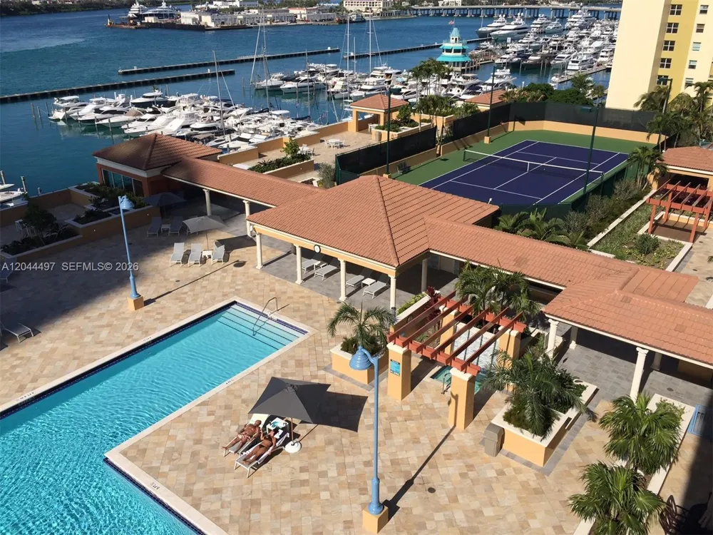 90 Alton Rd #1207 Miami Beach, FL 33139
