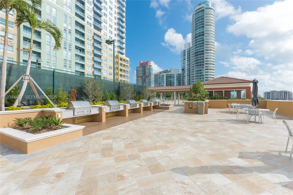 90 Alton Rd #1207 Miami Beach, FL 33139