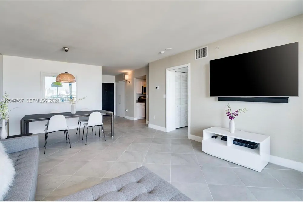 90 Alton Rd #1207 Miami Beach, FL 33139