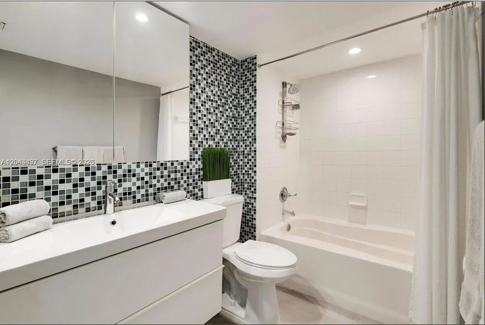 90 Alton Rd #1207 Miami Beach, FL 33139