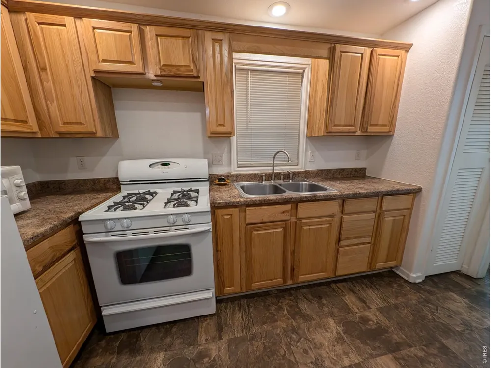103 S 8th Avenue Sterling, CO 80751