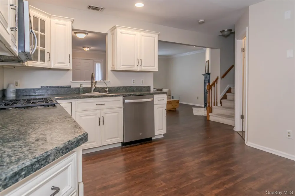 9 Olde Wagon Road Warwick, NY 10990
