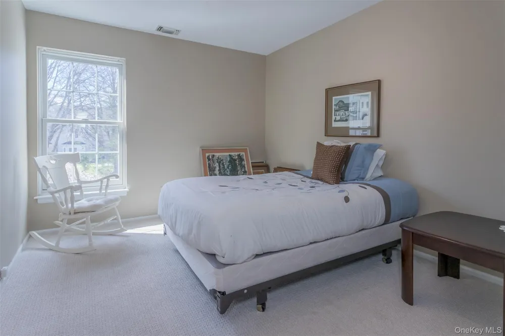 9 Olde Wagon Road Warwick, NY 10990