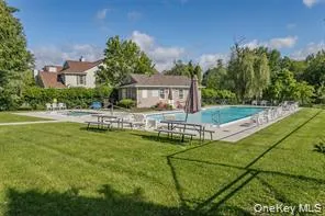 9 Olde Wagon Road Warwick, NY 10990