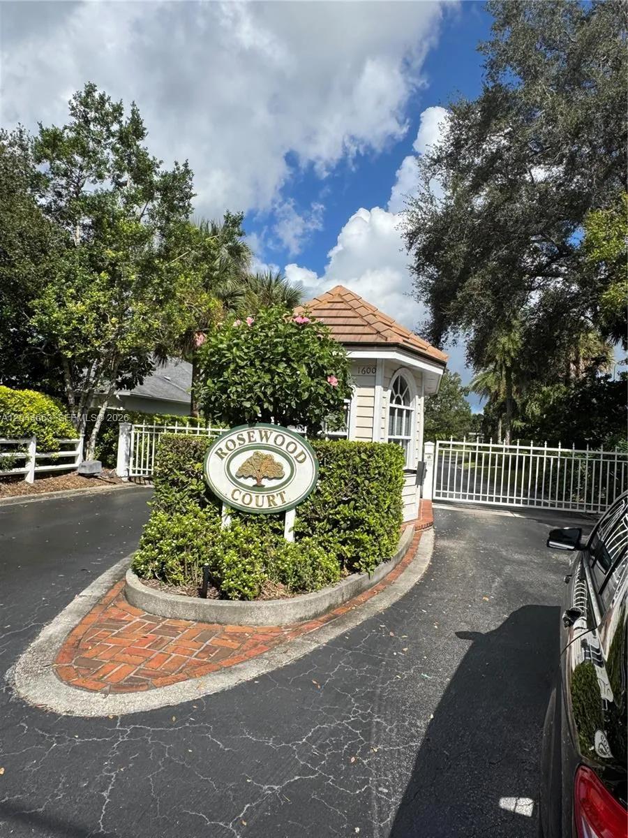 5220 Rosewood Ln Vero Beach, FL 32966