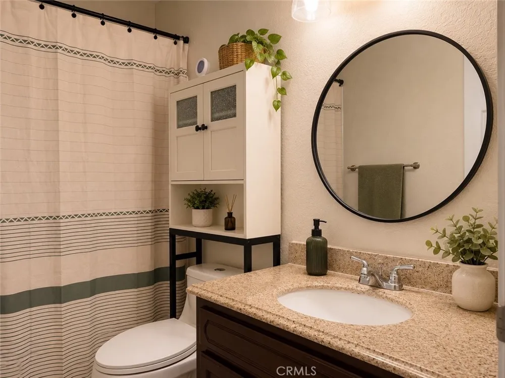 788 Gianni #202 Corona, CA 92879