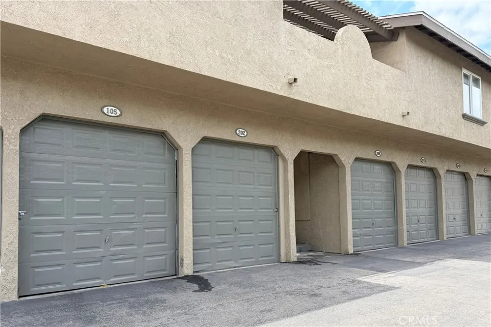 788 Gianni #202 Corona, CA 92879