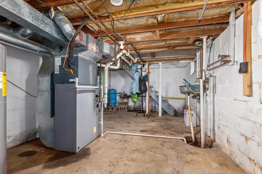 15331 Quincy Street Park Township, MI 49424