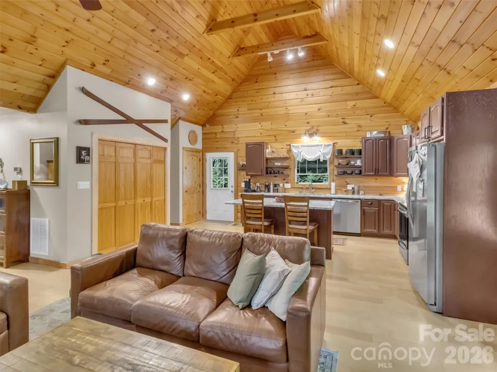 49 Brandywine Road Waynesville, NC 28786