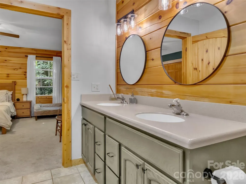 49 Brandywine Road Waynesville, NC 28786