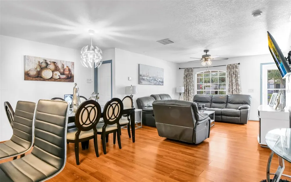 4801 ROCK FISH COURT Tampa, FL 33617