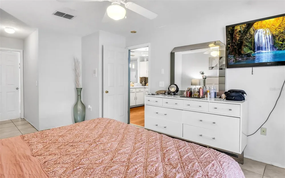 4801 ROCK FISH COURT Tampa, FL 33617
