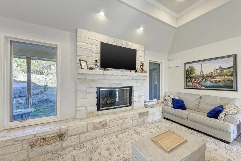 330 Juniper Trail Kingsland, TX 78639