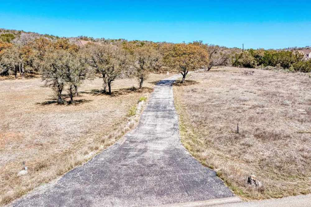 330 Juniper Trail Kingsland, TX 78639