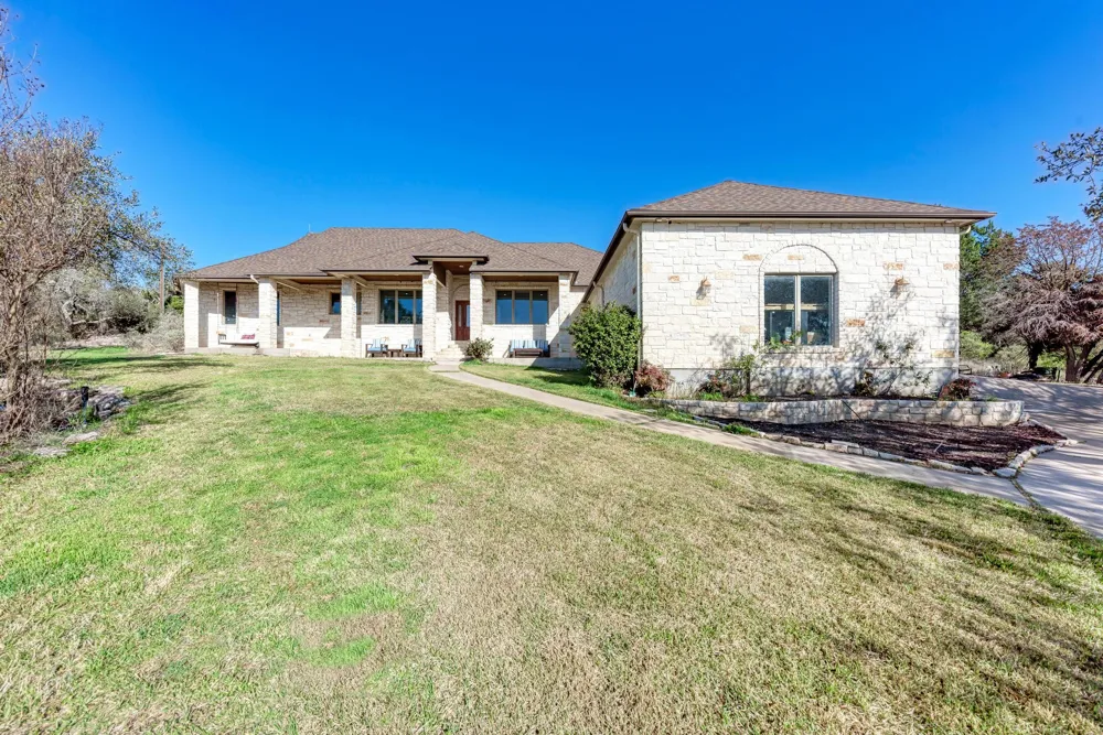 330 Juniper Trail Kingsland, TX 78639