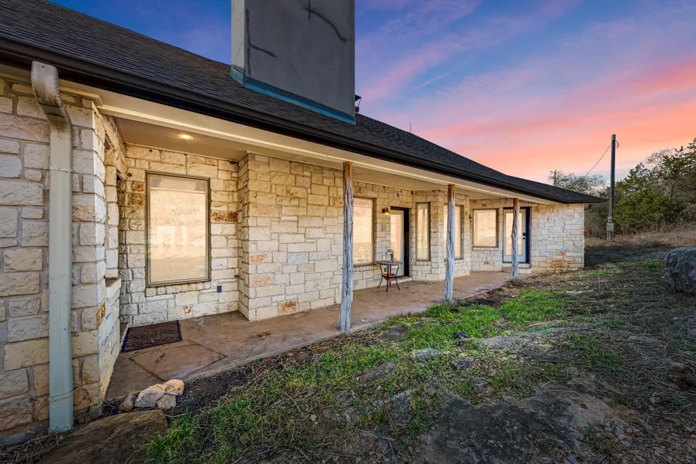 330 Juniper Trail Kingsland, TX 78639