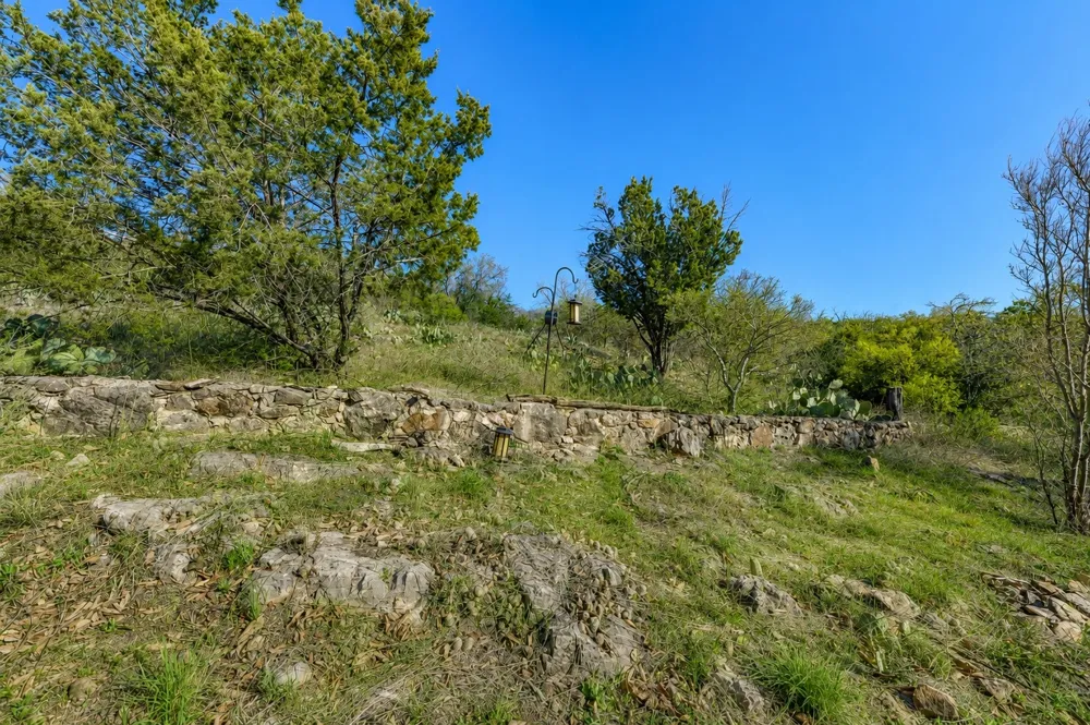 330 Juniper Trail Kingsland, TX 78639