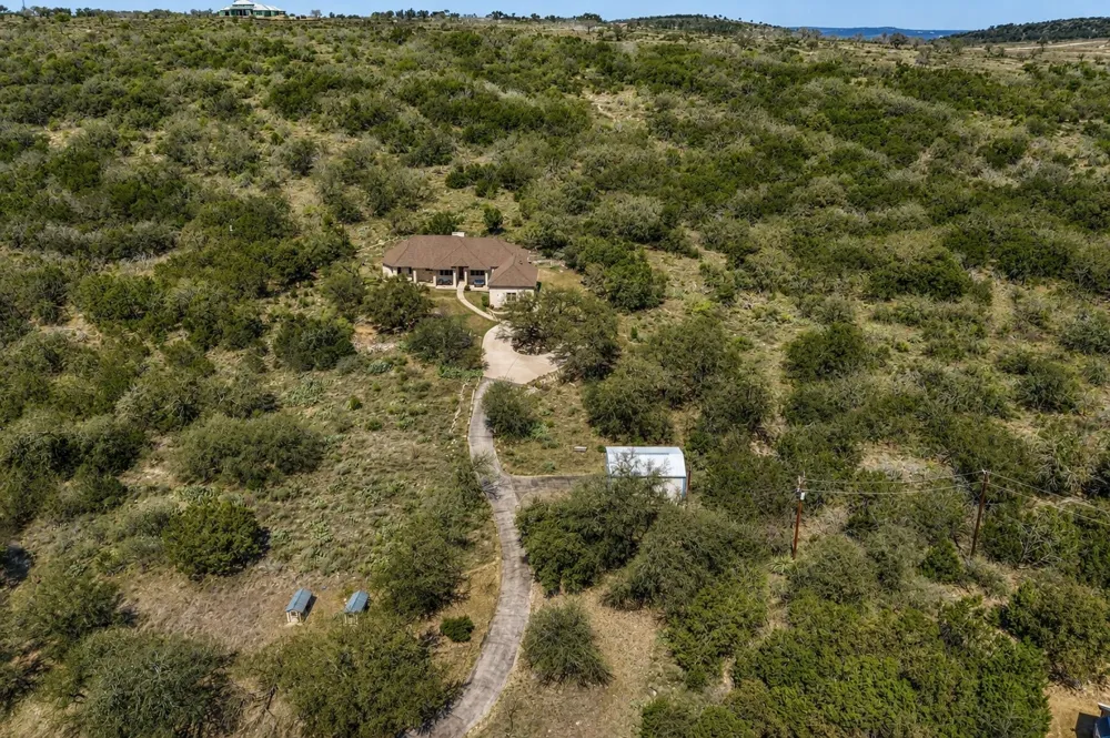 330 Juniper Trail Kingsland, TX 78639
