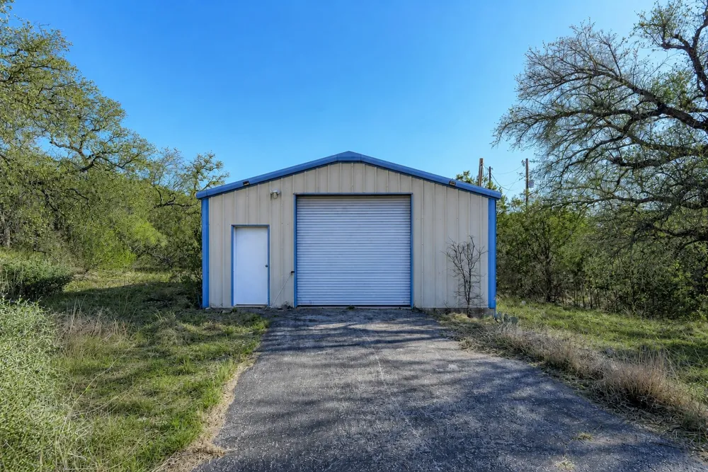 330 Juniper Trail Kingsland, TX 78639