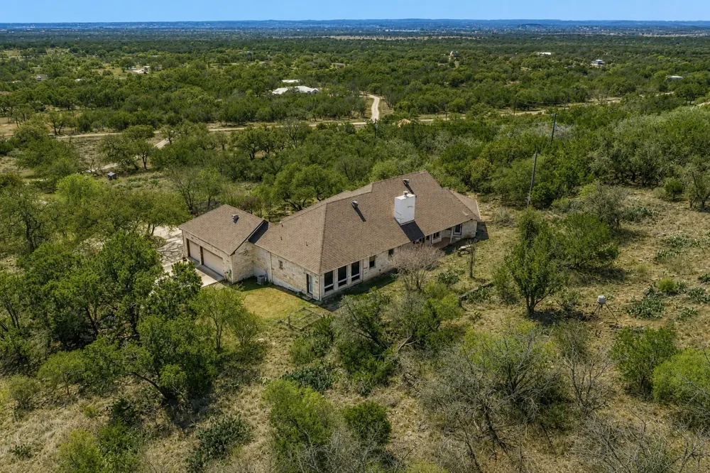 330 Juniper Trail Kingsland, TX 78639