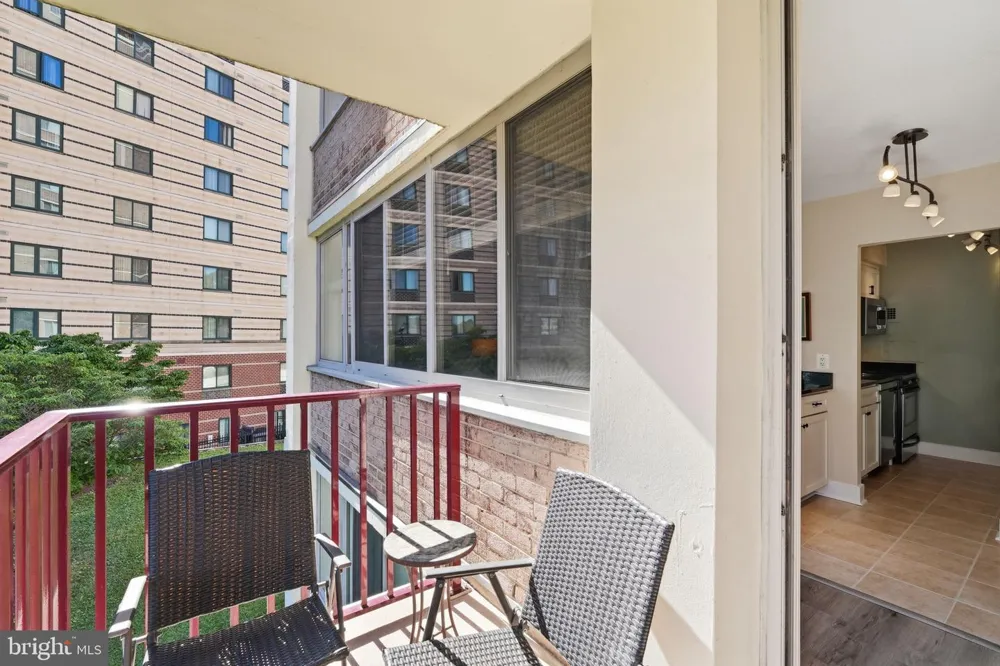 1220 BLAIR MILL ROAD #210 Silver Spring, MD 20910